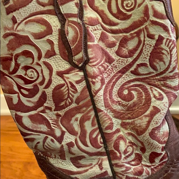 Boots - Picture 2 of 6